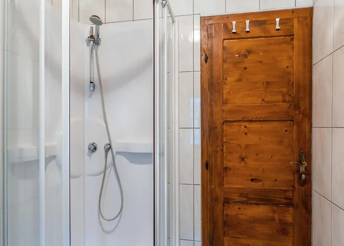 In Near Slopes בקתה